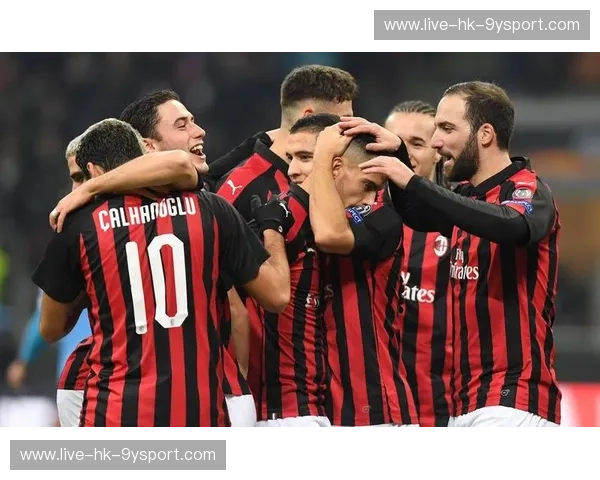 红黑信仰与蓝鹰长空：AC米兰vs拉齐奥，意甲纯粹的浪漫与战火